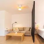 4b Spacious With Private Terrace