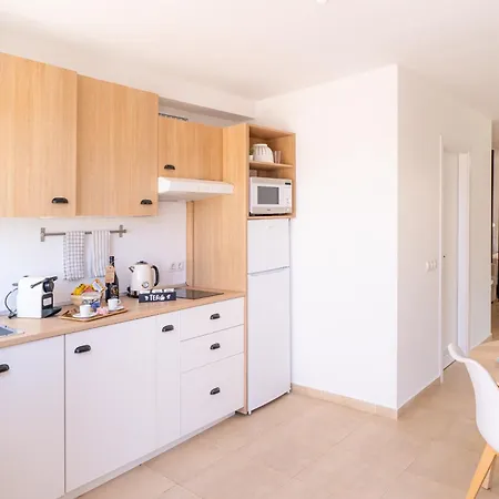 Moderno Con Terraza Privada * Cotillo