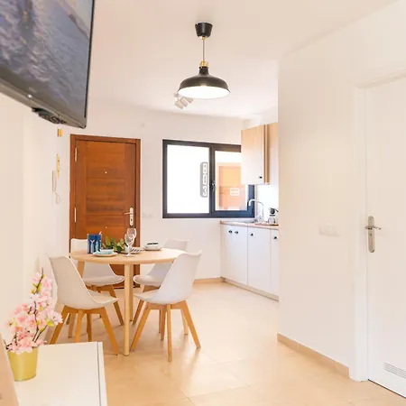 Moderno Con Terraza Privada *