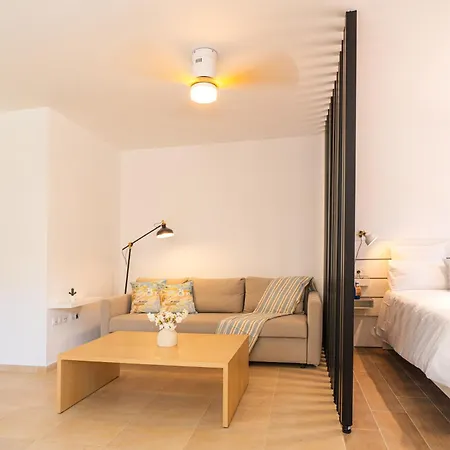 Moderno Con Terraza Privada