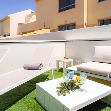 Διαμέρισμα Moderno Con Terraza Privada *